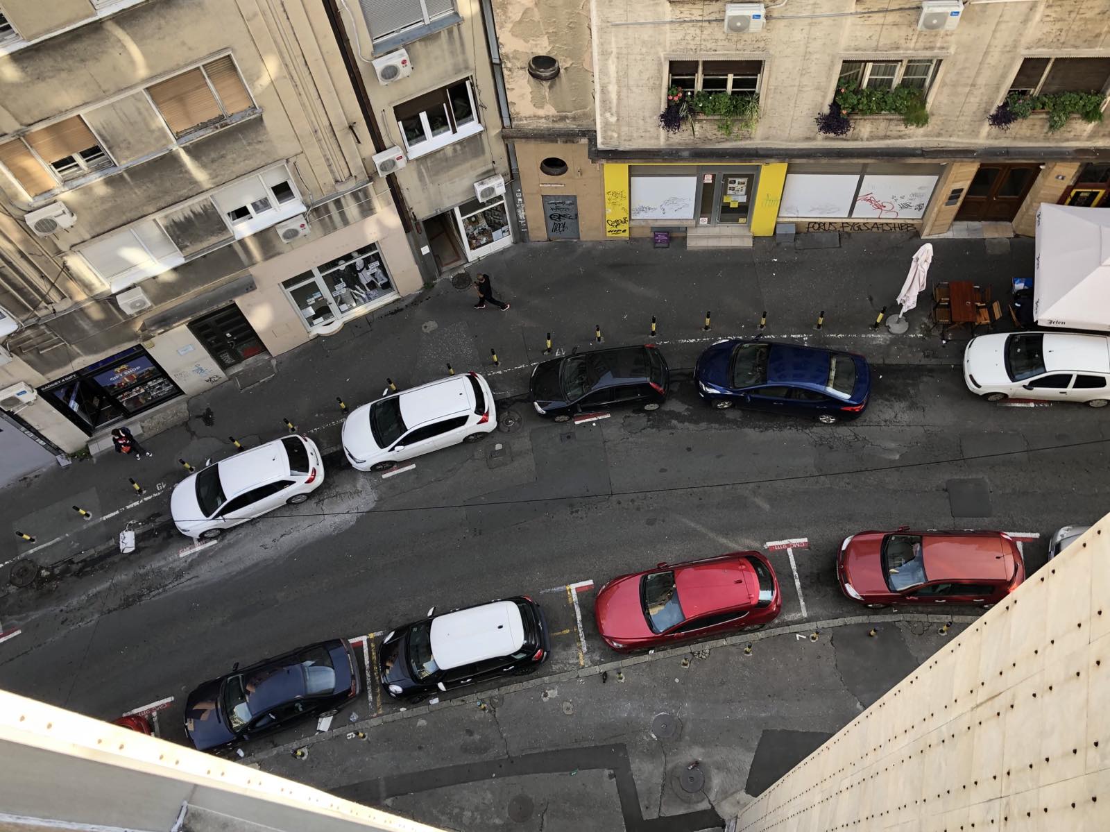 Mali parking, a veliki problem